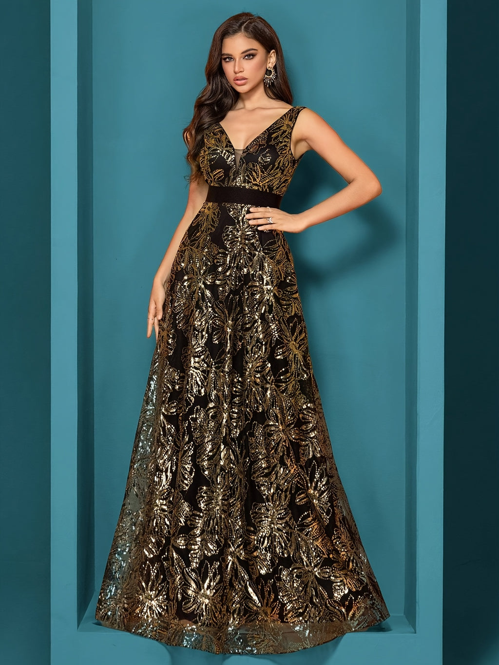 Elegant V-Neck Sequin Embroidered Sleeveless Maxi Dress for Women - Flowing Floor-Length Evening Gown with Lace Detailing, Perfect for Parties, Proms, and Formal Events