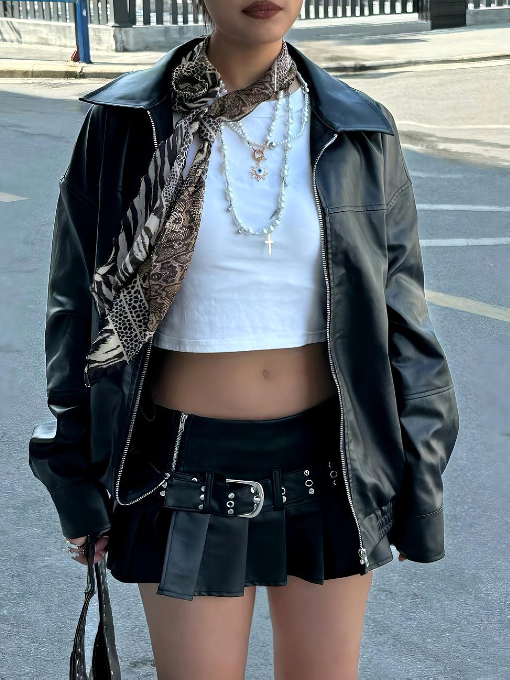 Women's Black Avant-Garde Biker Casual Lapel Baggy Long-Sleeved PU Leather Jacket, Spring & Fall, Zipper Closure, Lightweight & Durable, Perfect for Casual Outings