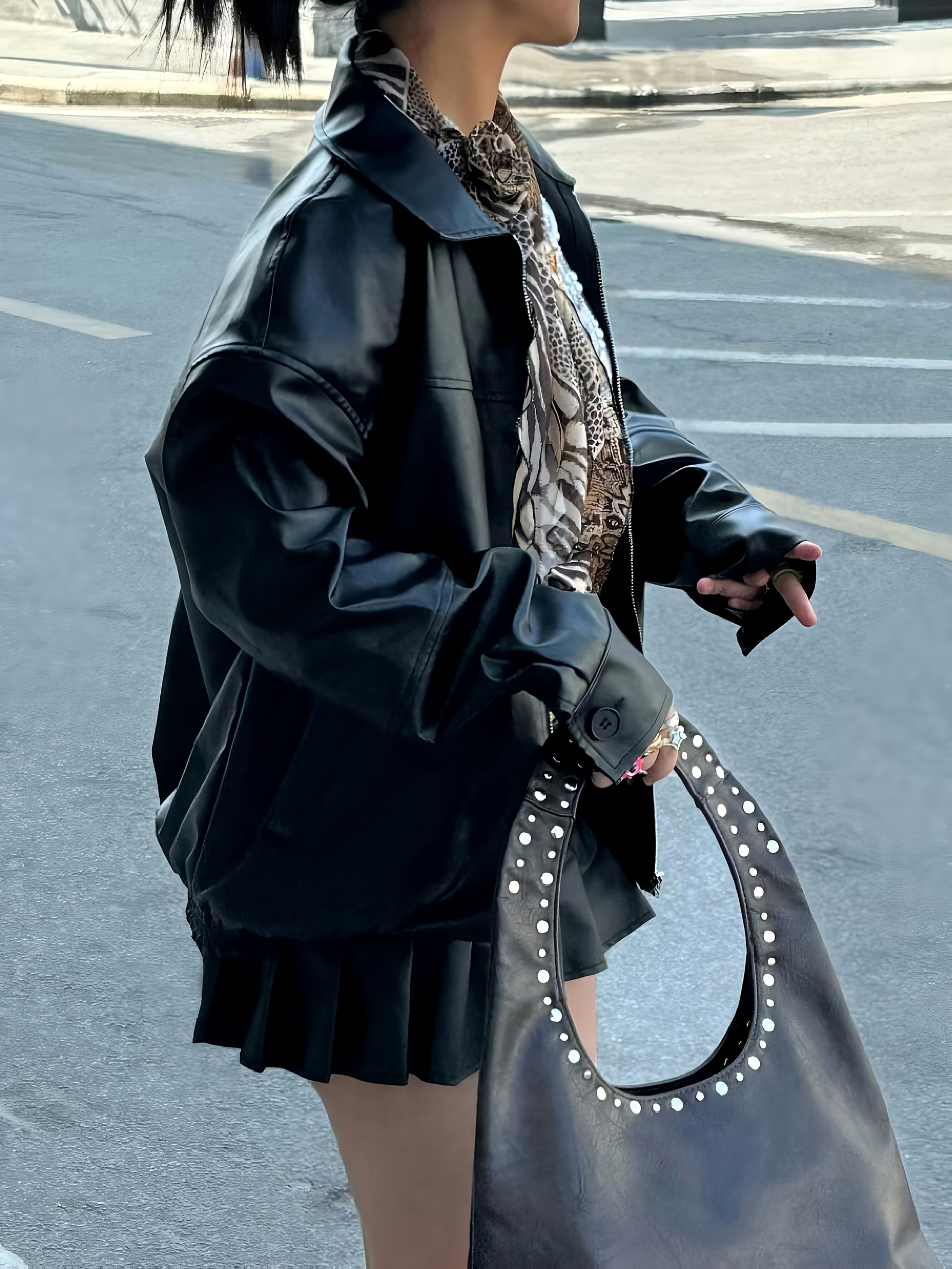 Women's Black Avant-Garde Biker Casual Lapel Baggy Long-Sleeved PU Leather Jacket, Spring & Fall, Zipper Closure, Lightweight & Durable, Perfect for Casual Outings