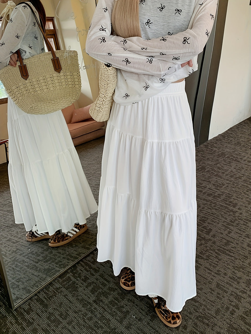 Spring And Autumn Women'S High-Waisted Slimming Versatile White Midi Skirt with Elastic Waist, Mid-Length Black Skirt with Lining, Beach Party Long Skirt.