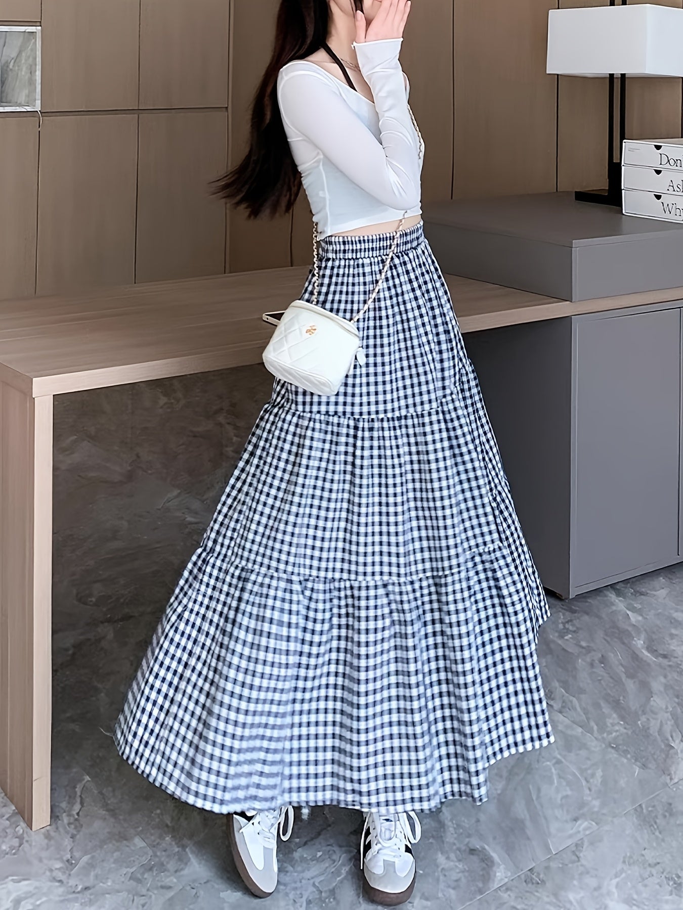 Women's High-Waist Black and White Gingham Pleated Skirt - Slimming A-Line Cut, Casual Summer Style, Lightweight and Breathable Fabric, Perfect for Staircase Outfits or Casual Attire