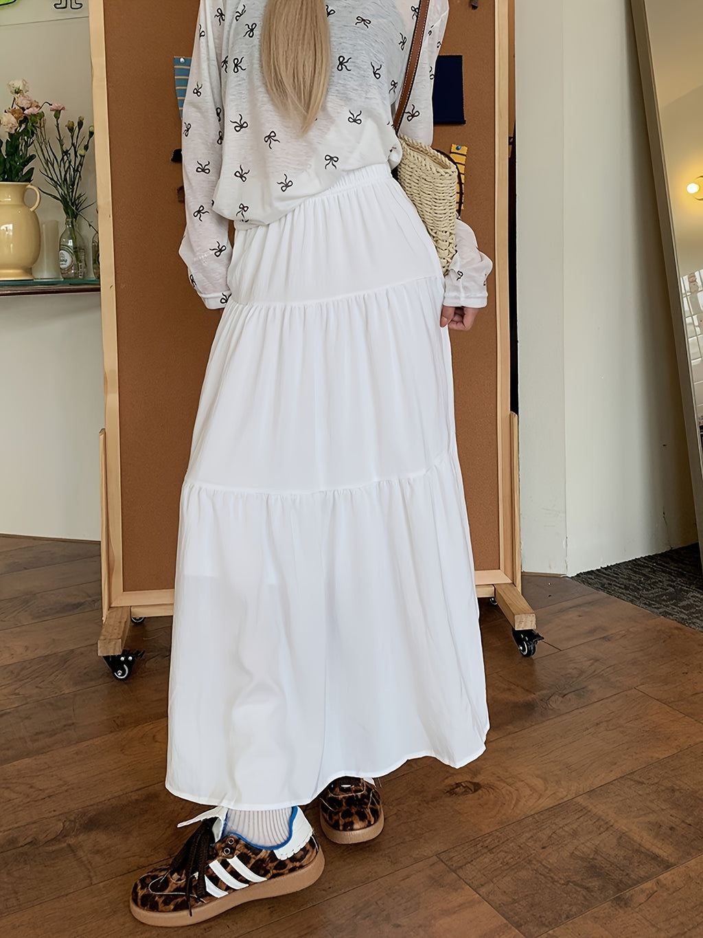 Spring And Autumn Women'S High-Waisted Slimming Versatile White Midi Skirt with Elastic Waist, Mid-Length Black Skirt with Lining, Beach Party Long Skirt.