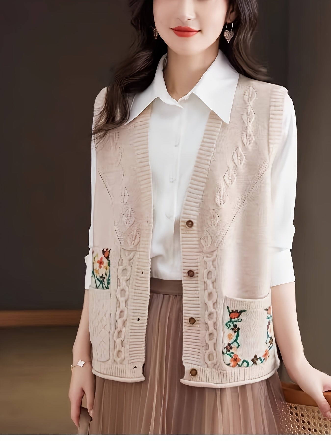 Better Tomorrow Women's Elegant Vintage Floral Sleeveless Vest - V-Neck Double Pocket Layering Piece, Relaxed H-Silhouette for Spring\u002FFall Casual Outfits, Ladies Vests, Spring Fall Apparel, Durable Knitwear