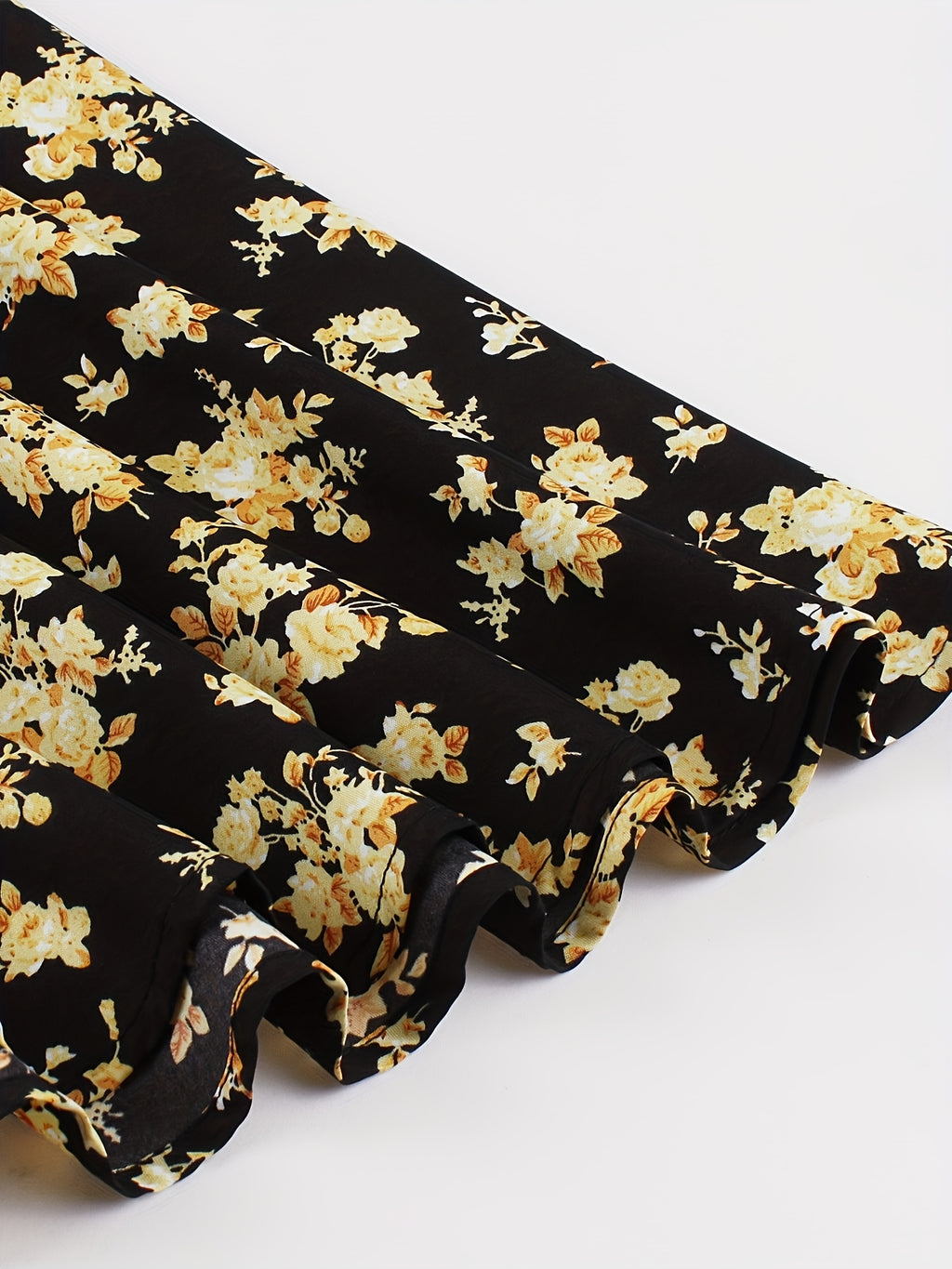 Charming Floral Strap Skirt Women's Sweet Versatile Black Blouse Dress Set